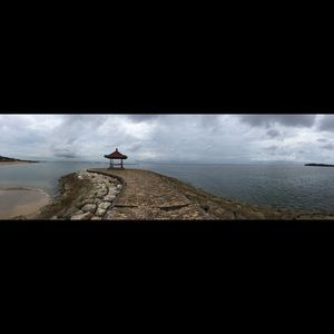 Meet your Posher, Leslie